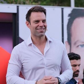 To 4ήμερο γαμήλιο γλέντι του Κασσελάκη στα Χανιά και το αίτημα της Γεροβασίλη για εκλογές