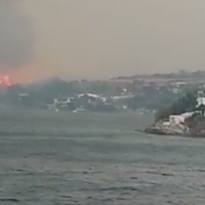 Στις φλόγες και το Μαρμάρι Ευβοίας