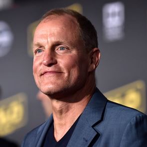 Κι αν ο πατέρας του Woody Harrelson δολοφόνησε τον John F. Kennedy