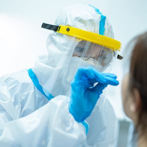 Οι επιστήμονες τώρα αρχίζουν να κατανοούν τα προβλήματα που προκαλεί ο κορονοϊός