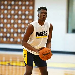 Η ώρα του Άλεξ Αντετοκούνμπο