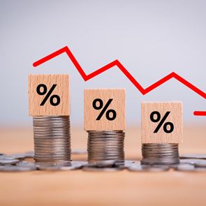 Το πραγματικό κόστος του πληθωρισμού: Πώς &quot;ροκανίζει&quot; τον πλούτο των επενδυτών