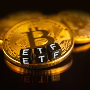 Το bitcoin φλερτάρει με &lt;em>νέο&lt;/em> ιστορικό ρεκόρ