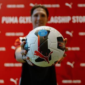 Ο Παναγιώτης Ρέτσος μόλις παρουσίασε την επίσημη μπάλα του φετινού πρωταθλήματος