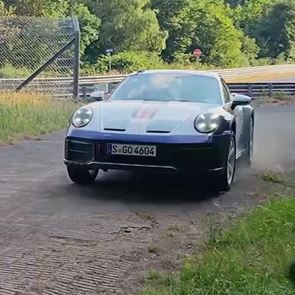 H Porsche 911 Dakar &quot;κόβει δρόμο&quot; στο Nurburgring