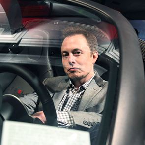 Elon Musk και <em>Tesla</em> στην κούρσα εμβολίων κατά του κορονοϊού