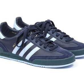 Tα Adidas Valencia πάνε με τα πάντα