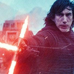 Σύμφωνα με τον Adam Driver, ο Kylo Ren του Star Wars λοξοδρόμησε