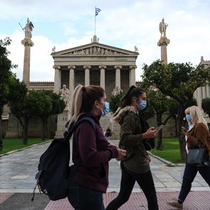 Χαλάρωση lockdown: Το σχέδιο για κομμωτήρια, λιανεμπόριο, κωδικό &quot;6&quot; και Σαββατοκύριακα