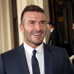 O David &lt;em>Beckham&lt;/em> διαβάζει Χάρι Πότερ