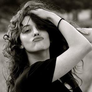 Kat Dennings, αργήσαμε να σε ανακαλύψουμε