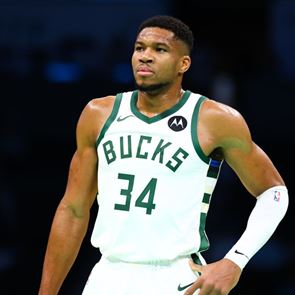 Η οικογένεια Αντετοκούνμπο και η Premia Poperties αγόρασαν το Village στου Ρέντη