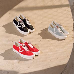 Επιστροφή στα 90s με τα 3 νέα ρετρό μοντέλα της <em>Vans</em>