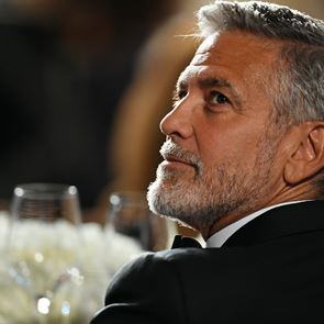 Ο George Clooney αποκάλυψε γιατί έδωσε 14 εκ. δολάρια στους φίλους