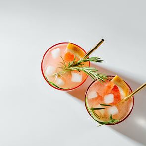 Cocktails με ένα υλικό για κάθε είδους lockdown