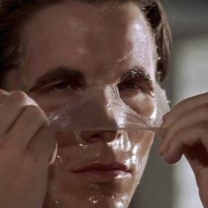 Τι είναι το slugging, η ενυδατική μέθοδος που κάνει θραύση στο TikTok