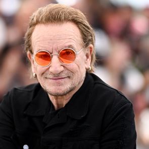 Αυτή η μπάντα αξίζει τον μεγαλύτερο σεβασμό, σύμφωνα με τον Bono