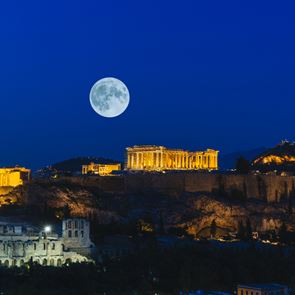 Το περιοδικό Time εξηγεί πώς η Ελλάδα απέφυγε τα χειρότερα