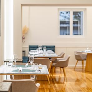 To Le Pavillon κλείνει οινικό ραντεβού με το Κτήμα Νεραντζή