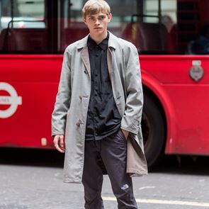 Πώς να ντυθείς στα γκρι φέτος τον χειμώνα