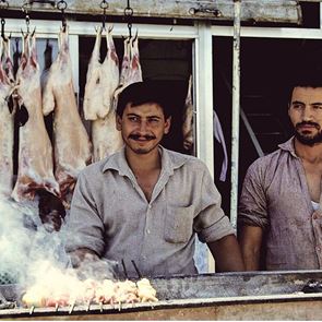 Η νόστιμη ιστορία του ντονέρ κεμπάπ