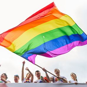 Παγκόσμια Ημέρα κατά της Ομοφοβίας: Το μήνυμα της Κατερίνας Σακελλαροπούλου