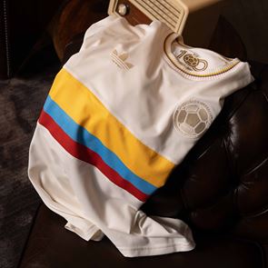 Ζηλέψαμε λίγο τις νέες φανέλες της εθνικής Κολομβίας