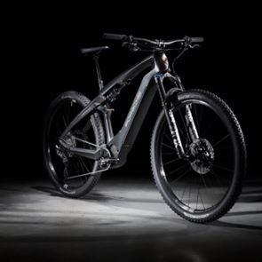 Κομψά ηλεκτρικά ποδήλατα με την υπογραφή της Porsche