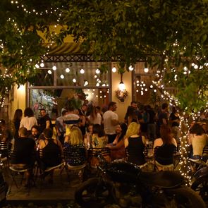 5 από τα καλύτερα cafe bars του Παγκρατίου