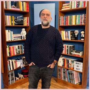 Ο Μπάμπης Στόκας υποψήφιος στις Ευρωεκλογές με την Πλεύση Ελευθερίας