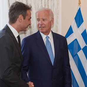 Πώς θα επηρεάσει τις ελληνοτουρκικές σχέσεις η αλλαγή σκυτάλης στην αμερικανική &lt;em>προεδρία&lt;/em>