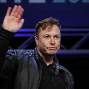 Τελικά ο Elon Musk δεν είναι ο πλουσιότερος άνθρωπος στον κόσμο