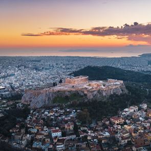 Η Αττική ξανά στην κορυφή των World Travel Awards