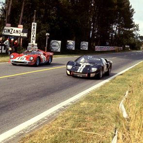 Η αληθινή ιστορία πίσω από το Ford v Ferrari