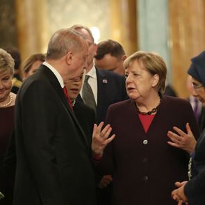 Μπορεί η Merkel να κατευνάσει την ένταση μεταξύ Ελλάδας και Τουρκίας