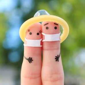 Η σχέση του &lt;em>κορονοϊού&lt;/em> με το σπέρμα