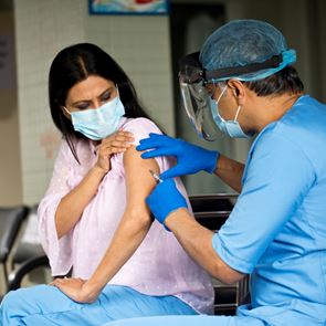 Ξεκινούν οι εμβολιασμοί με Johnson &amp; Johnson