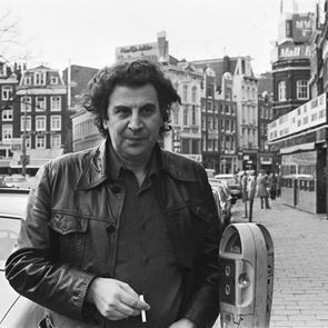 Ο Μίκης δεν έφυγε στις οχτώ, ταξίδι για την Κατερίνη