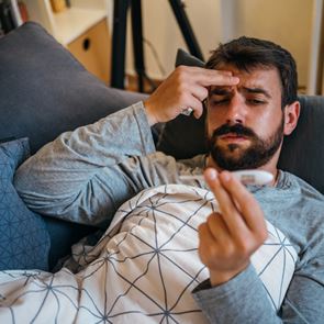 Κορονοϊός: Πλήρης ανάρρωση μόνο για έναν στους τέσσερις