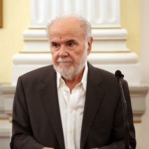 Έφυγε από τη ζωή ο ποιητής Μιχάλης Γκανάς