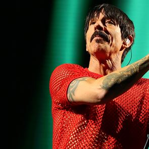 Η ζωή του Anthony Kiedis των Red Hot Chili Peppers γίνεται ταινία
