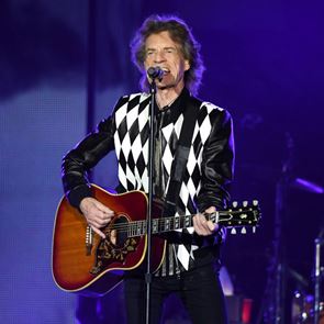 Ο Mick Jagger γιορτάζει τη λήξη του lockdown με νέο single