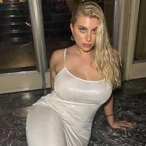 Ποια είναι η Αλεξία Κούβελα που δηλώνει 'επαγγελματίας χοντρή