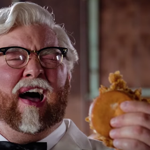 Το Βουνό του <em>Game</em> <em>of</em> <em>Thrones</em> μόλις έγινε Colonel Sanders για τα KFC