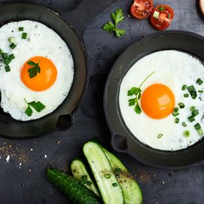 Γιατί αν τρως κάθε πρωί αυγά θα κρατήσεις τα &lt;em>μαλλιά&lt;/em> σου στη θέση τους