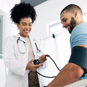 Γιατί οι άνδρες ζουν λιγότερα χρόνια από τις &lt;em>γυναίκες&lt;/em>