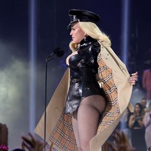 Η Madonna ξεφάντωσε στα 64α γενέθλιά της στην <em>Ιταλία</em>