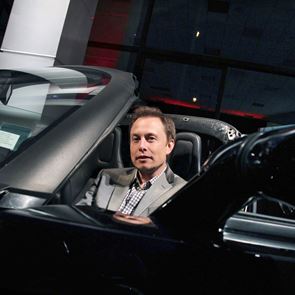 Pop-up κατάστημα της Tesla στην Αθήνα