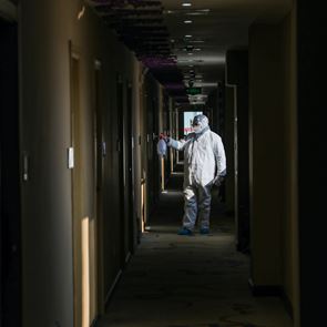 Το νέο, μεταλλαγμένο στέλεχος του &lt;em>κορονοϊού&lt;/em> εντοπίστηκε για πρώτη φορά στην Κίνα