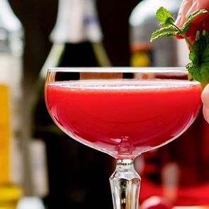 Στη &lt;em>Νέα&lt;/em> &lt;em>Υόρκη&lt;/em> έφτιαξαν το τέλειο cocktail για το Pride